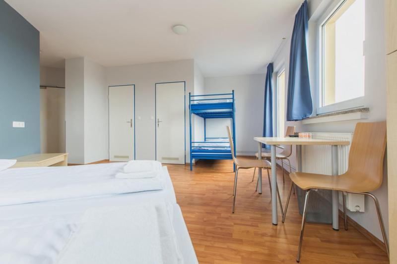 A&O Dortmund Hauptbahnhof Hotel Phòng bức ảnh